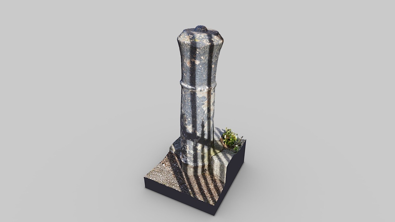 Media 1 for listing Grovelands Park Cannon Bollard Left