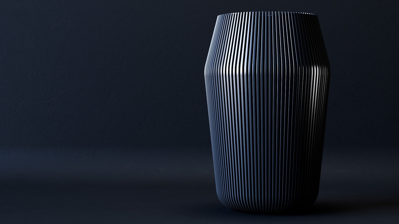 Media 1 for listing Modern Vase
