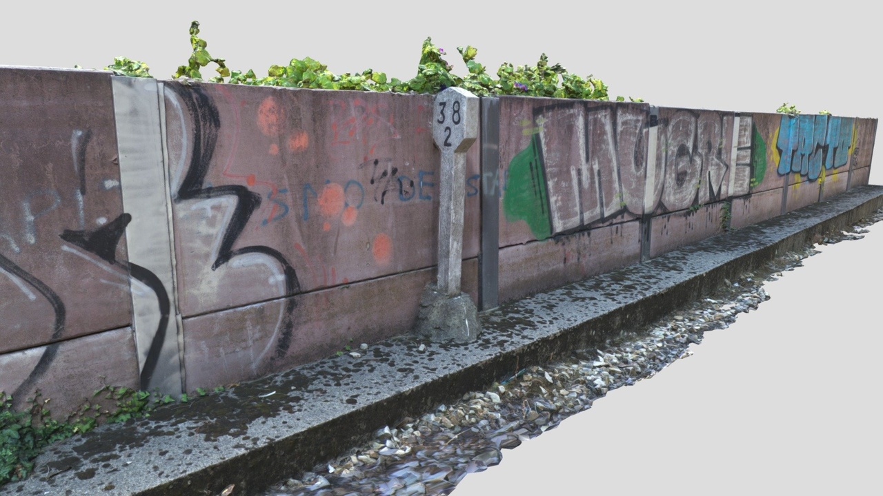 Media 1 for listing Graffitis en apeadero