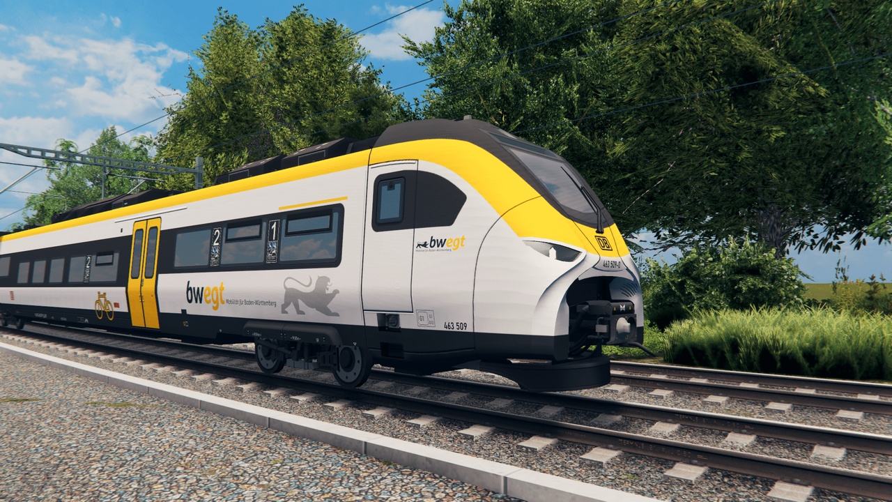 Media 1 for listing German Regional Train - White & Yellow Livery