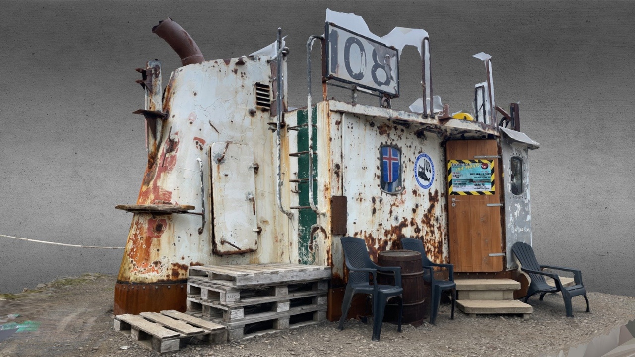Media 1 for listing Rusty ship bar
