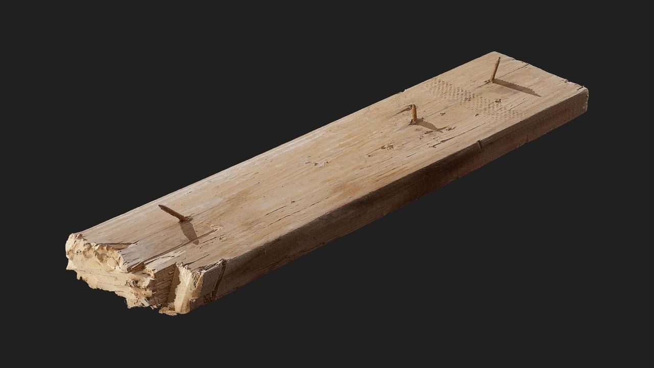 Media 1 for listing Broken Wooden Piece
