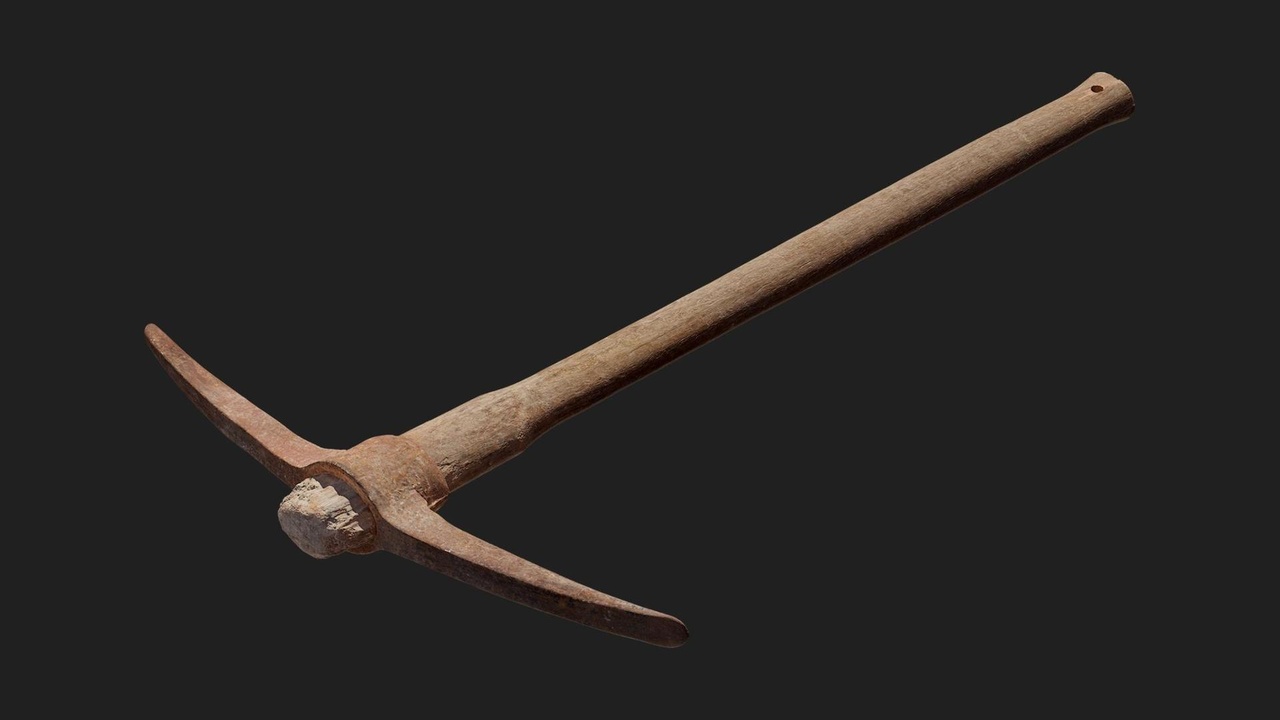 Media 1 for listing Old Pickaxe