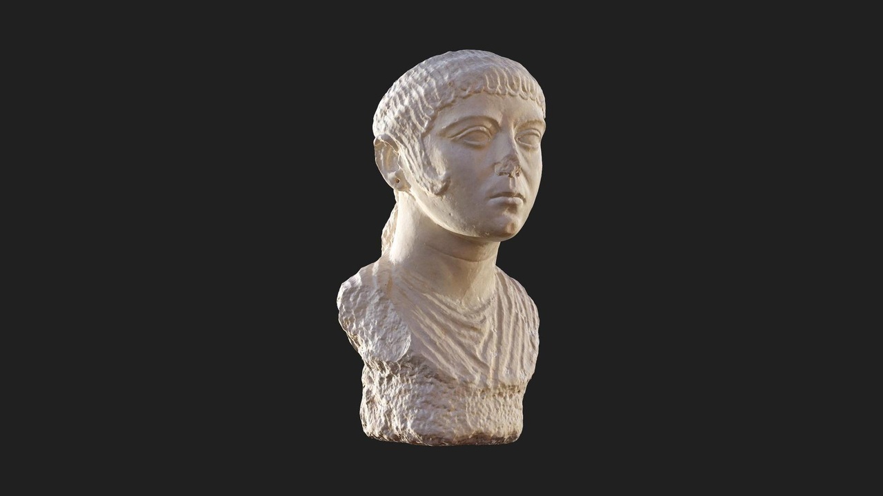Media 1 for listing Roman Statue