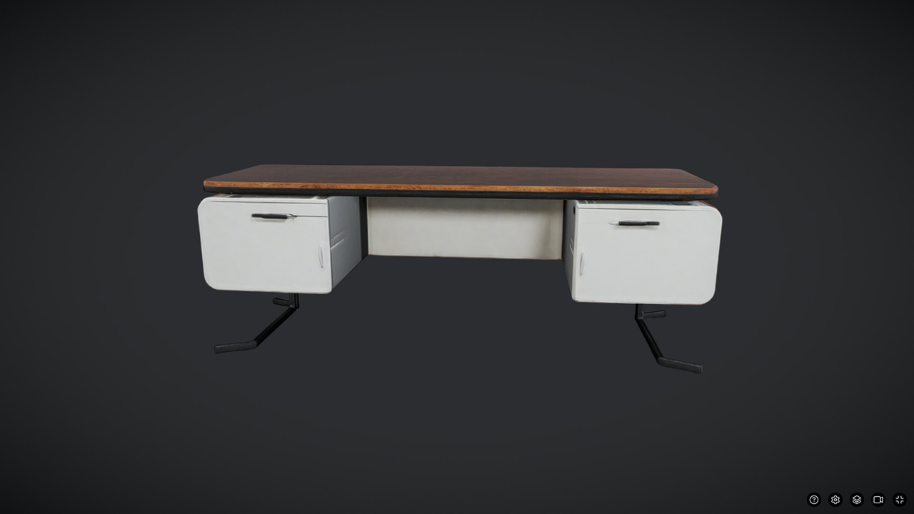 出品Old TV tableのメディア1