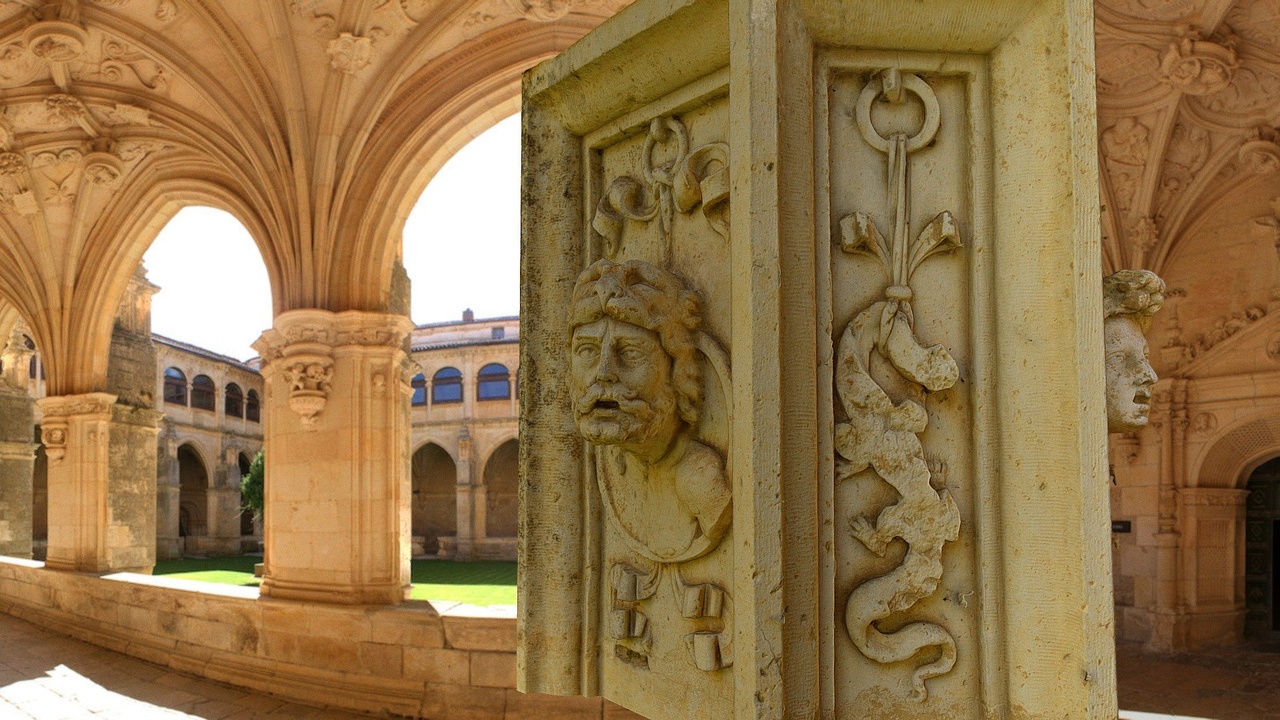 Media 1 for listing Cloister detail - Hercules