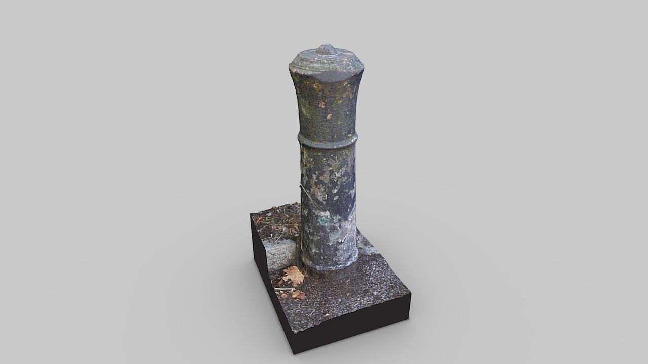 Media 1 for listing Grovelands Park Cannon Bollard Right