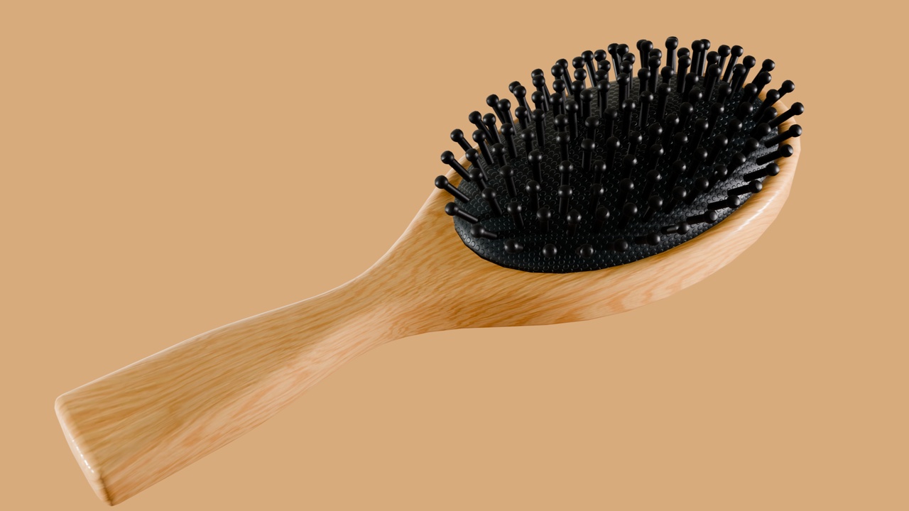 商品 Realistic Wooden Hair Brush – Grooming Tool 的媒体 1