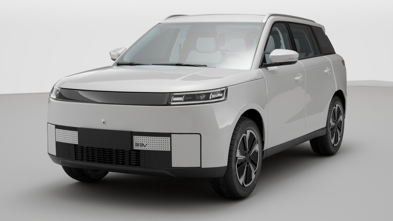 Media 1 for listing Generic Modern SUV 28 With Interior