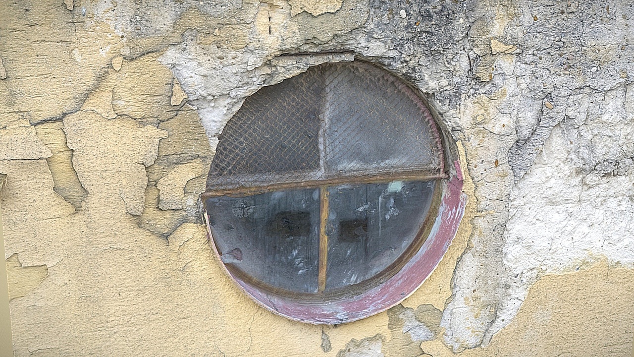 Media 1 for listing Round industrial window I.