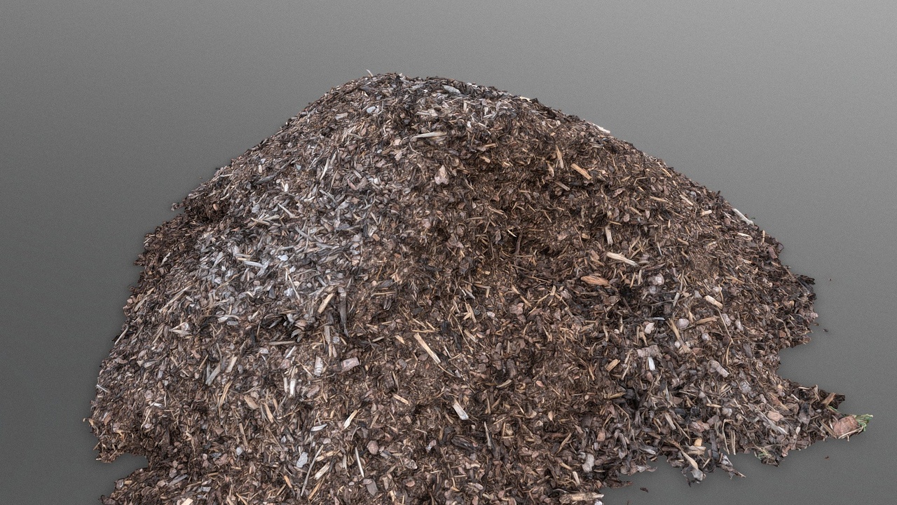 Media 1 for listing Wood chips mulch pile