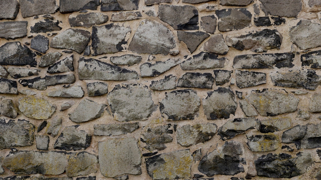 Media 1 for listing Countryside stone wall