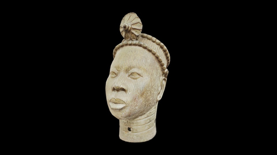 中目黒uncinq valo adornments head piece Crowned Head of an Oni | Fab